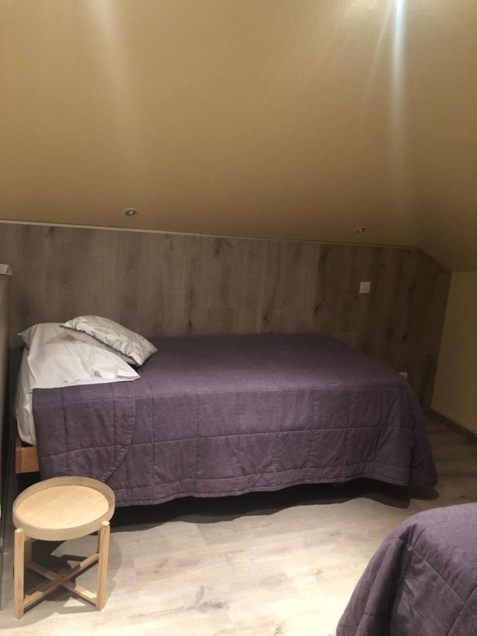 Hotel & Restaurant Le Cardinal Poix-de-Picardie エクステリア 写真