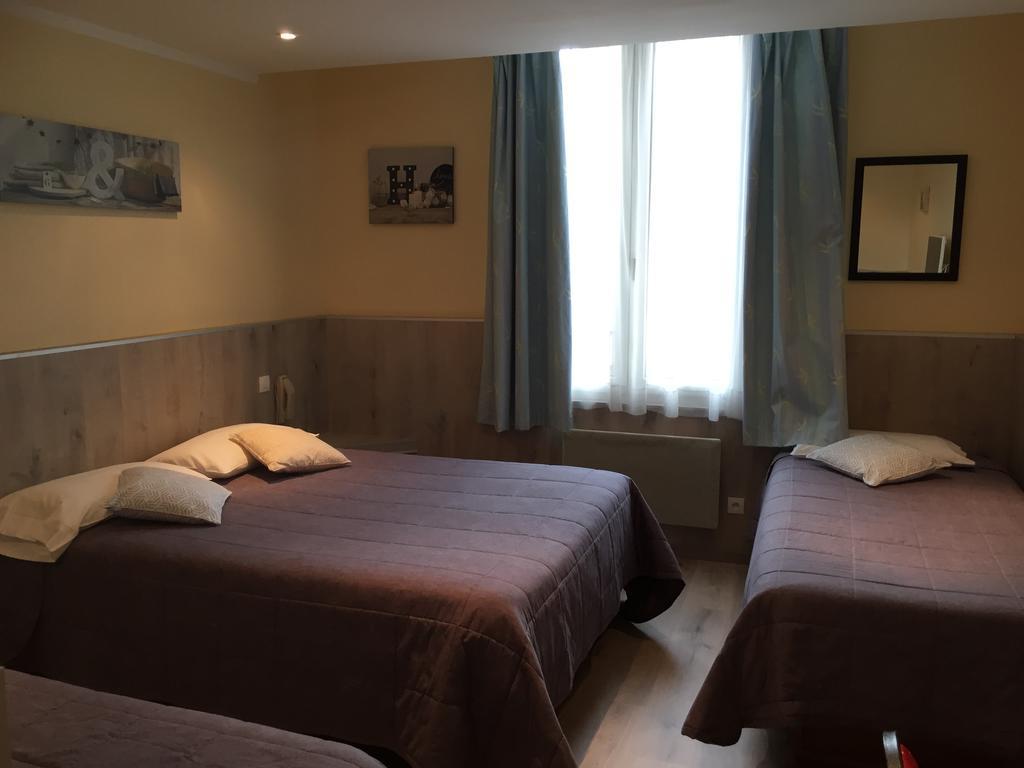 Hotel & Restaurant Le Cardinal Poix-de-Picardie エクステリア 写真
